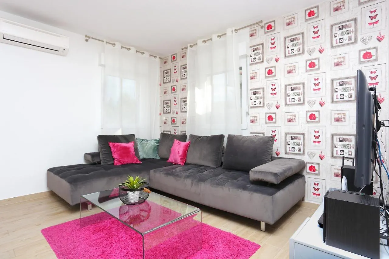 Holiday House Villa Adriana Trogir 0*,  Croatia