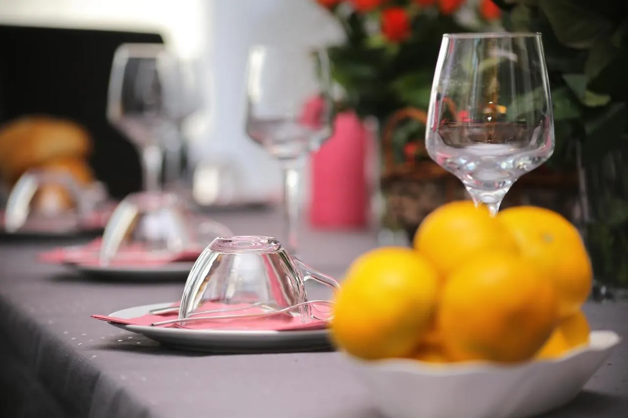 Holiday House Villa Adriana Trogir 0*,