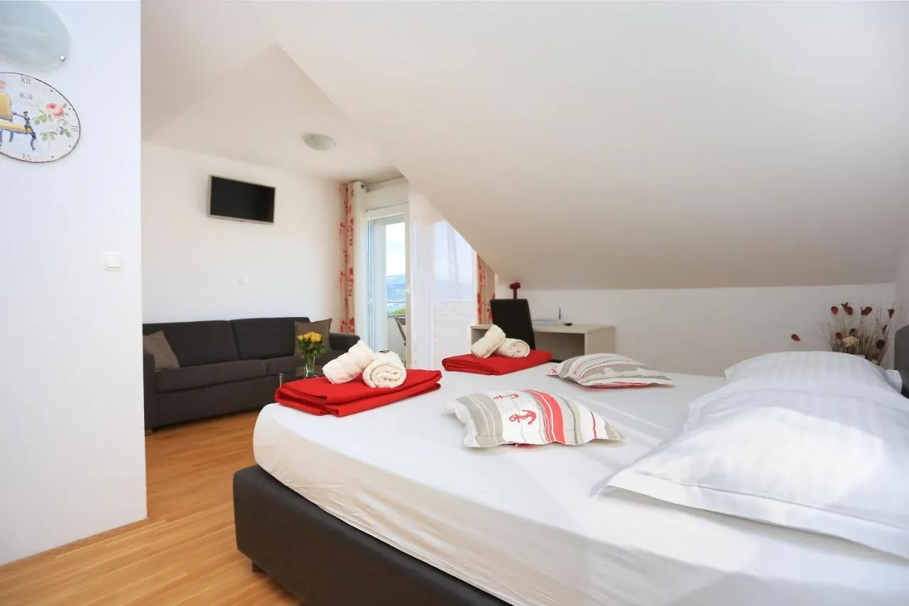 טרוגיר Holiday House Villa Adriana קרואטיה